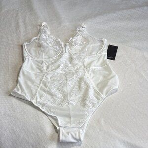 Deesse Sexy White Lace Lingerie Bodysuit NWT